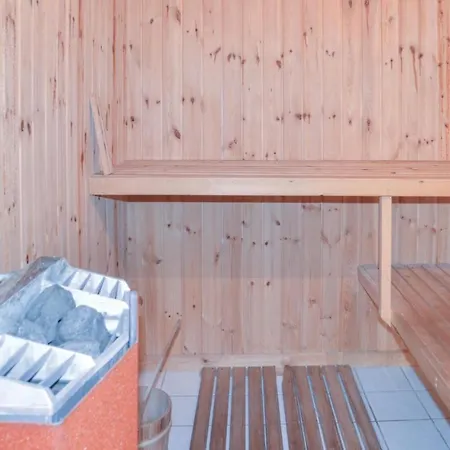بيت للعطل Nice In With Sauna